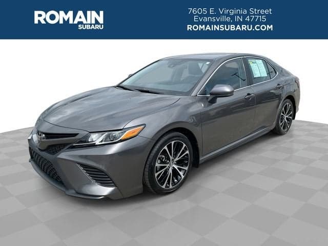 2019 Toyota Camry SE — photo 1 of 24