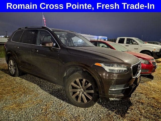2018 Volvo XC90 Momentum — photo 1 of 20