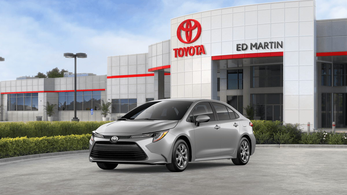 2026 Toyota Corolla LE — photo 1 of 30
