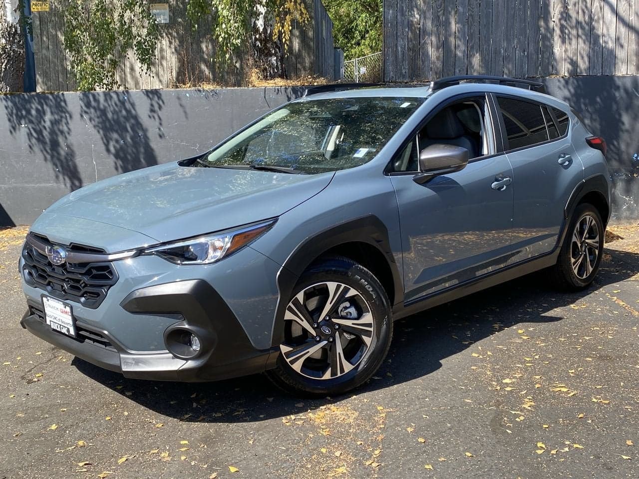2025 Subaru Crosstrek Premium — photo 1 of 31