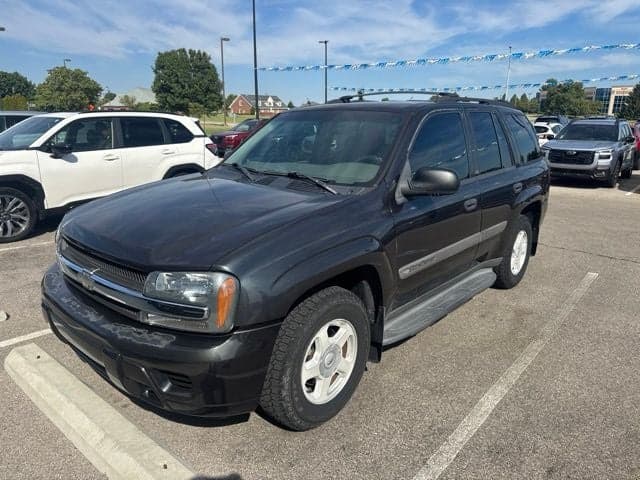 2003 Chevrolet TrailBlazer LS — photo 1 of 20