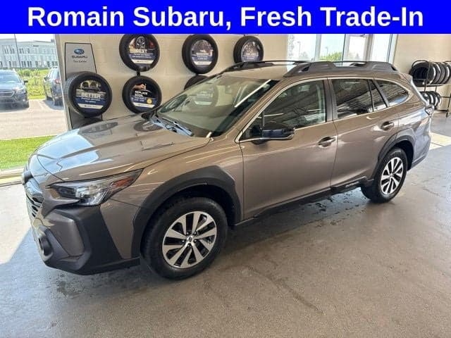 2024 Subaru Outback Premium — photo 1 of 31