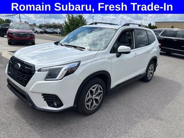 2024 Subaru Forester Premium — photo 1 of 31