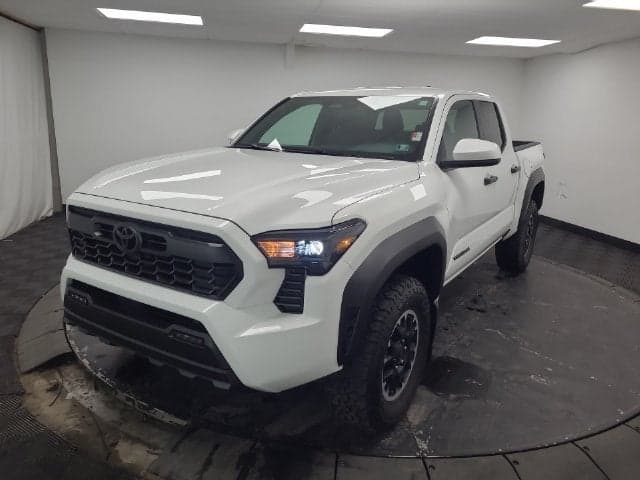 2025 Toyota Tacoma 4WD SR — photo 1 of 33