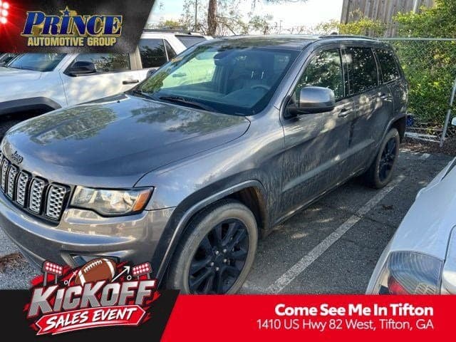 2019 Jeep Grand Cherokee Altitude — photo 1 of 5