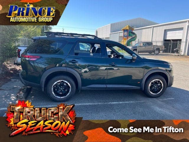 2023 Nissan Pathfinder Rock Creek — photo 1 of 5