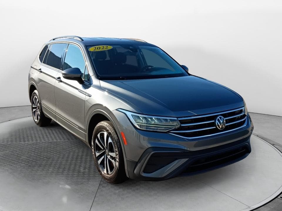 2022 Volkswagen Tiguan S — photo 1 of 5