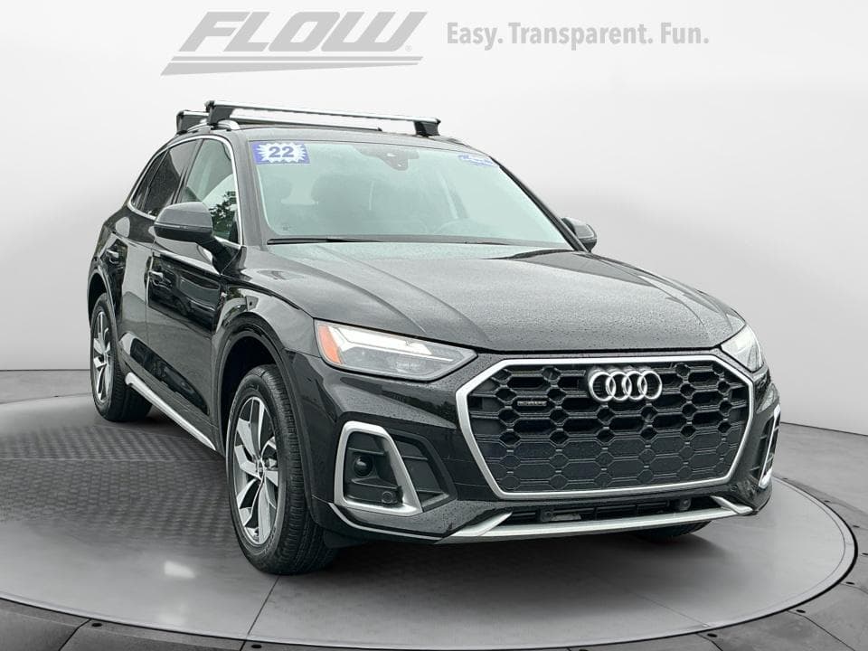 2022 Audi Q5 S line Premium — photo 1 of 5