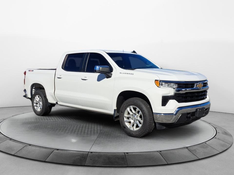 2023 Chevrolet Silverado 1500 LT — photo 1 of 5