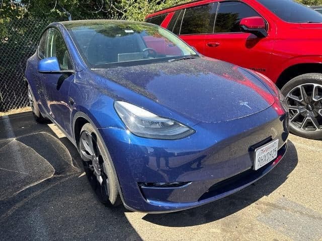 2023 Tesla Model Y Performance — photo 1 of 6
