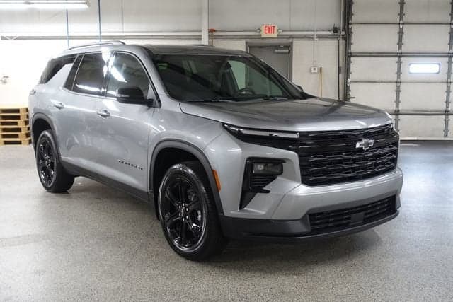 2027 Chevrolet Traverse LT — photo 1 of 36
