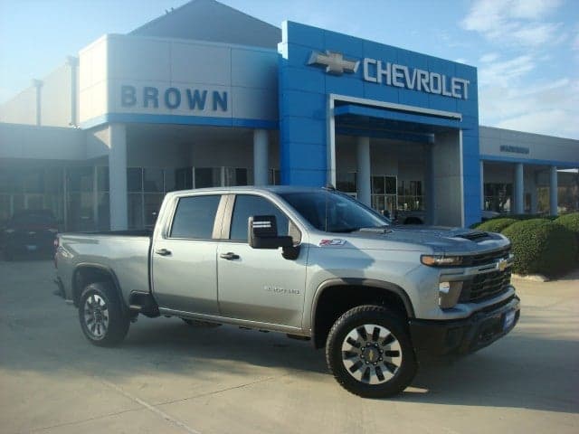 2026 Chevrolet Silverado 2500HD Custom — photo 1 of 34