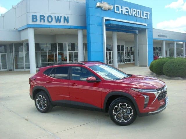 2026 Chevrolet Trax LT — photo 1 of 31