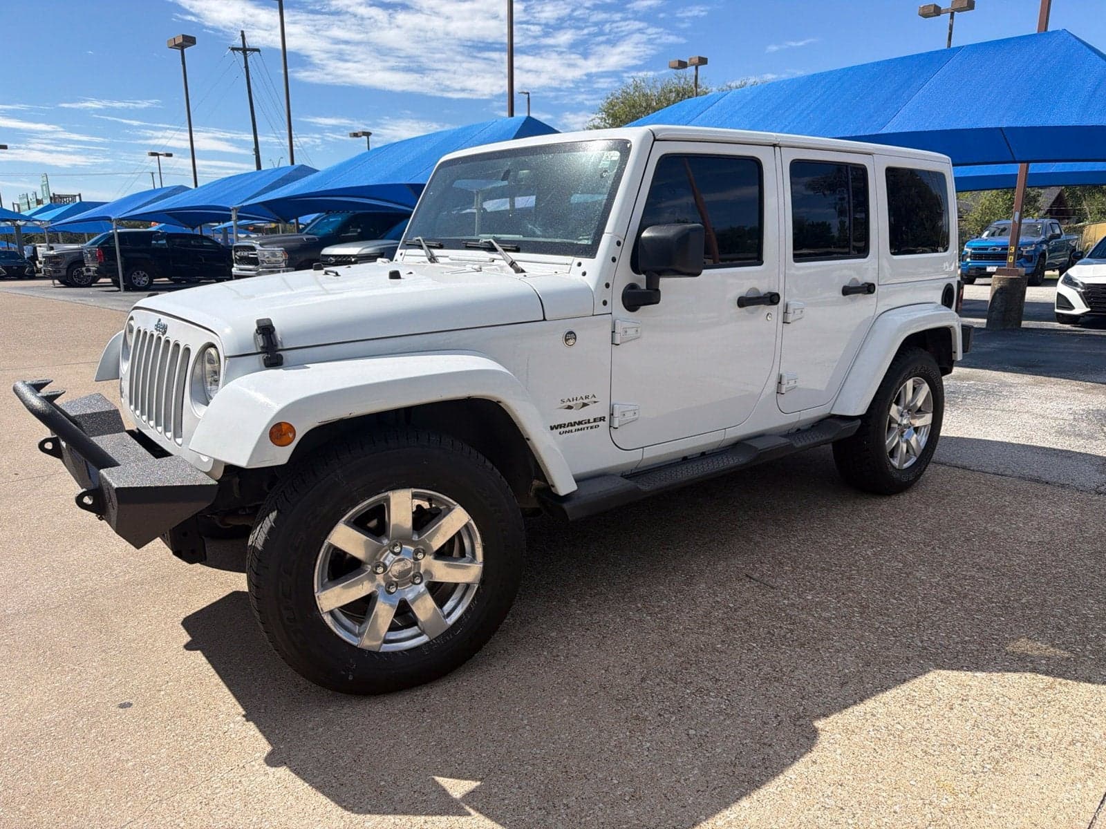 2016 Jeep Wrangler Unlimited Sahara — photo 1 of 5