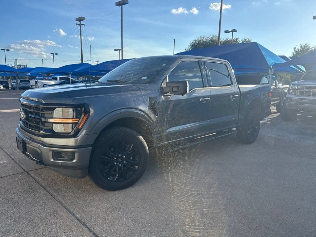 2025 Ford F-150 XLT — photo 1 of 5