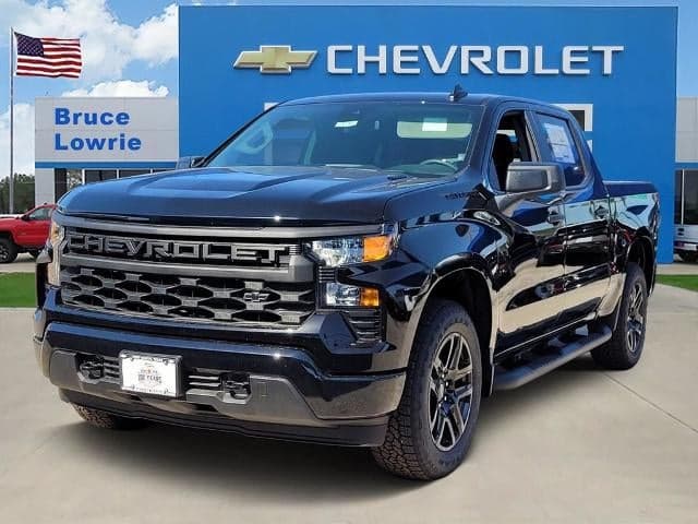 2026 Chevrolet Silverado 1500 Custom — photo 1 of 21