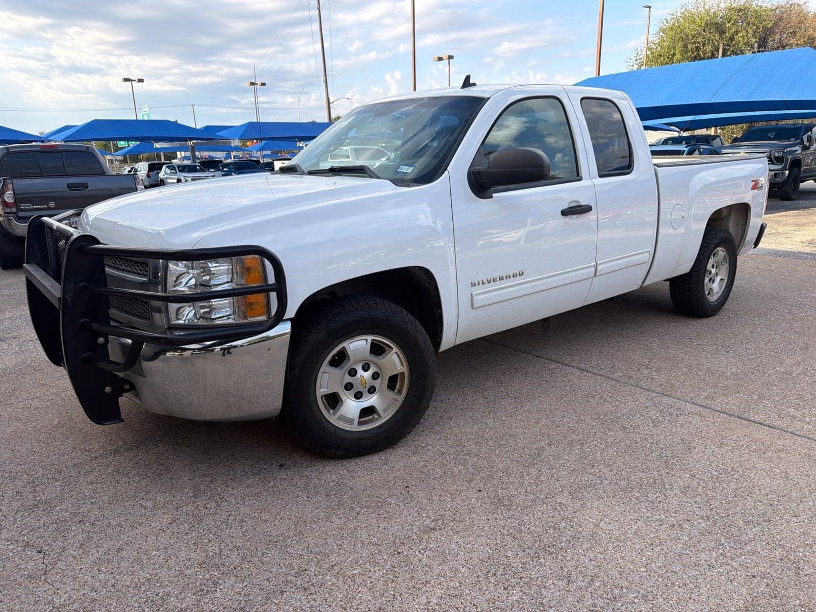 2013 Chevrolet Silverado 1500 LT — photo 1 of 25