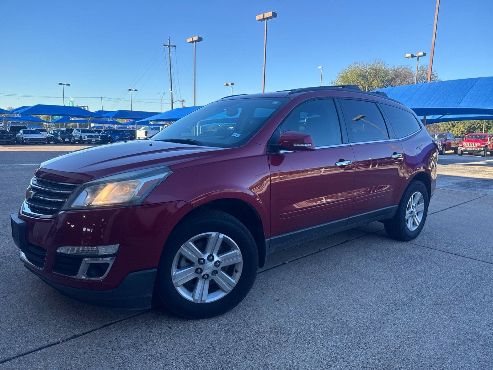 2014 Chevrolet Traverse LT — photo 1 of 26