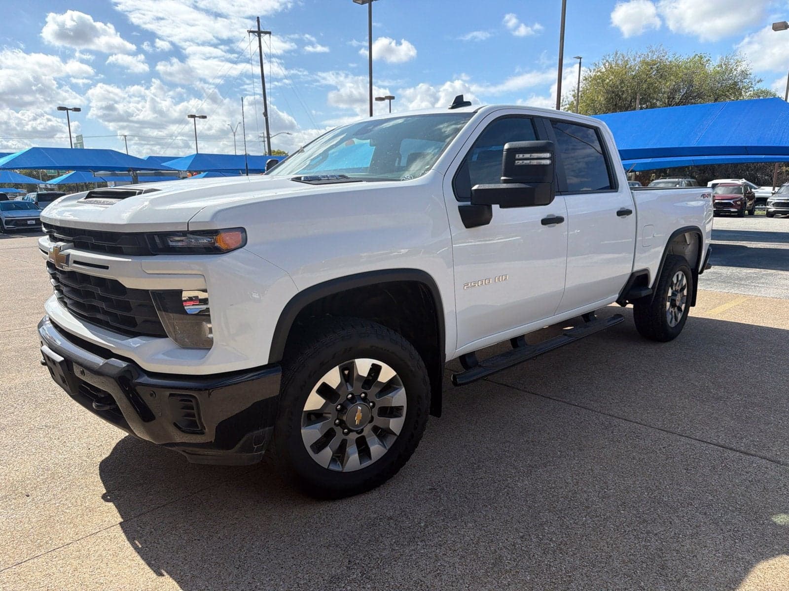 2026 Chevrolet Silverado 2500HD Custom — photo 1 of 5