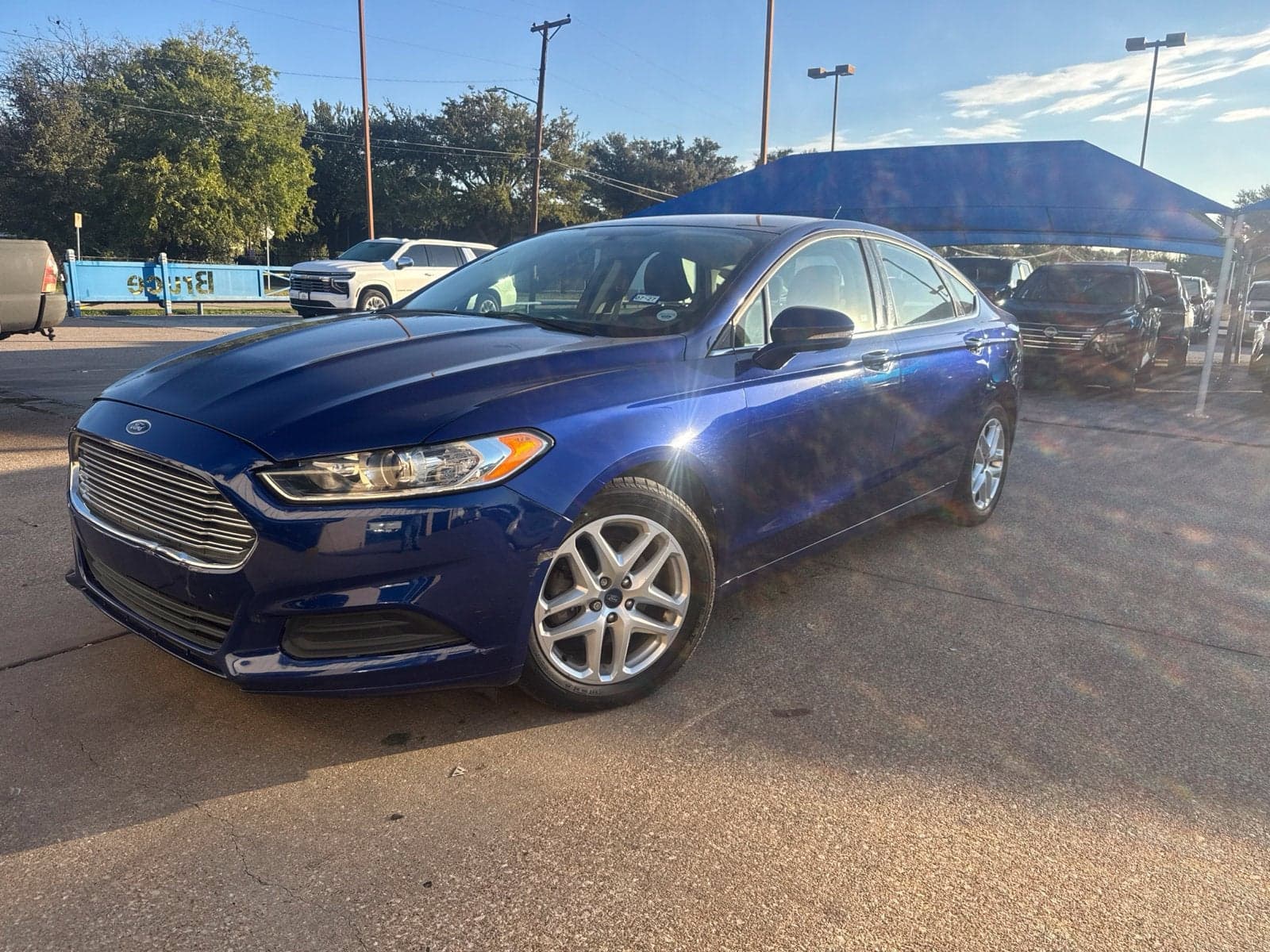 2015 Ford Fusion SE — photo 1 of 5