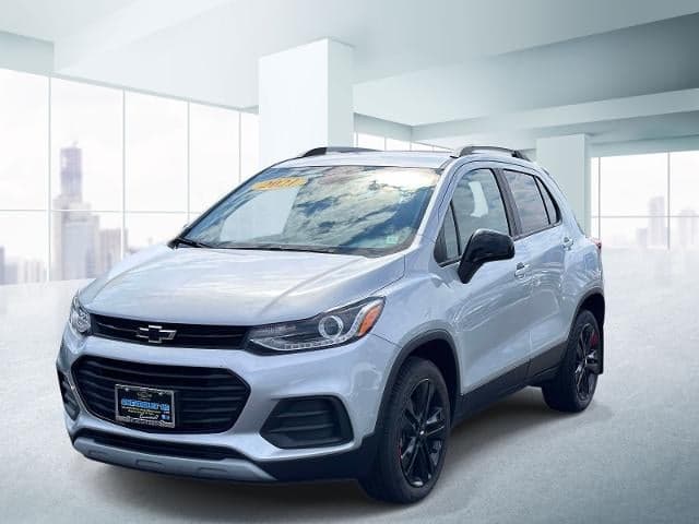 2021 Chevrolet Trax LT — photo 1 of 45