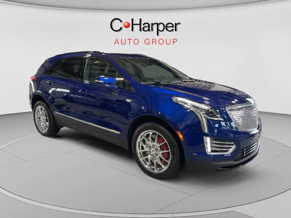 2025 Cadillac XT5 AWD Sport — photo 1 of 5