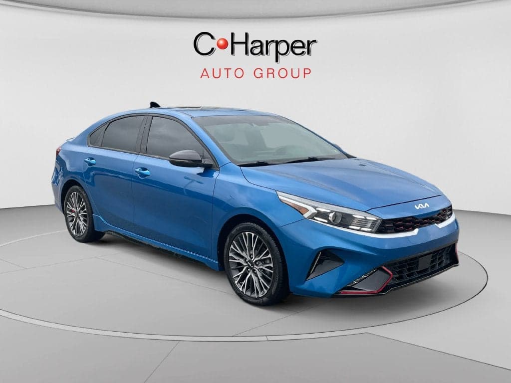 2023 Kia Forte GT-Line — photo 1 of 5