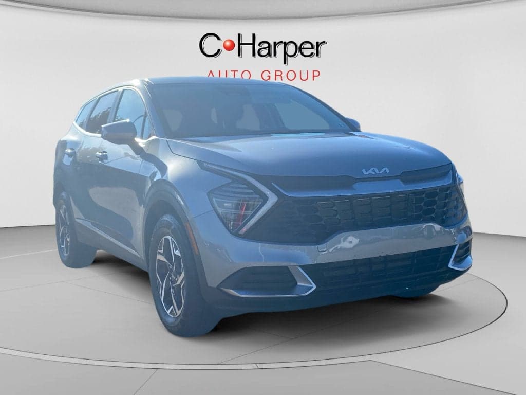 2024 Kia Sportage LX — photo 1 of 5