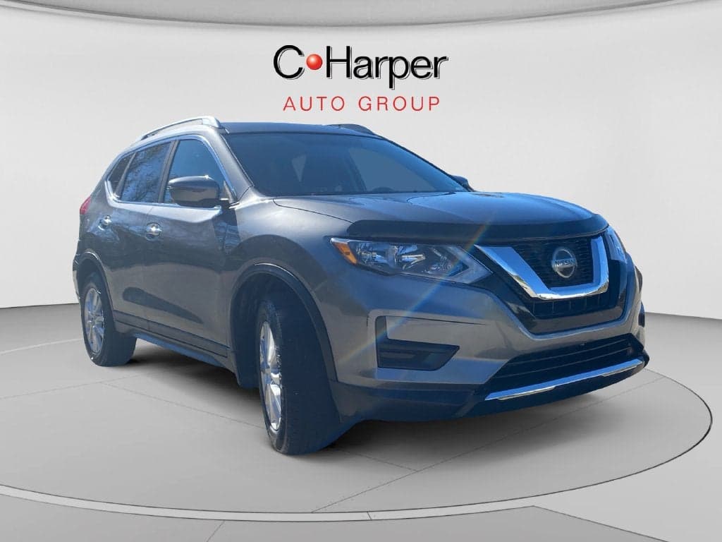 2018 Nissan Rogue SV — photo 1 of 5