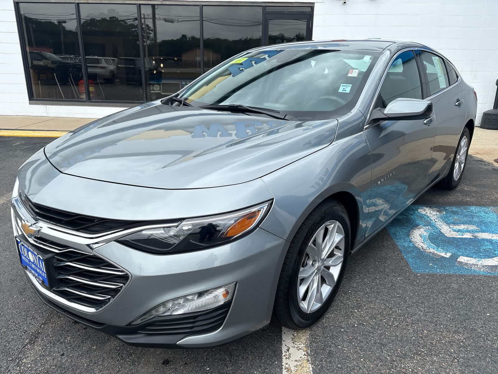 2025 Chevrolet Malibu 1LT — photo 1 of 25
