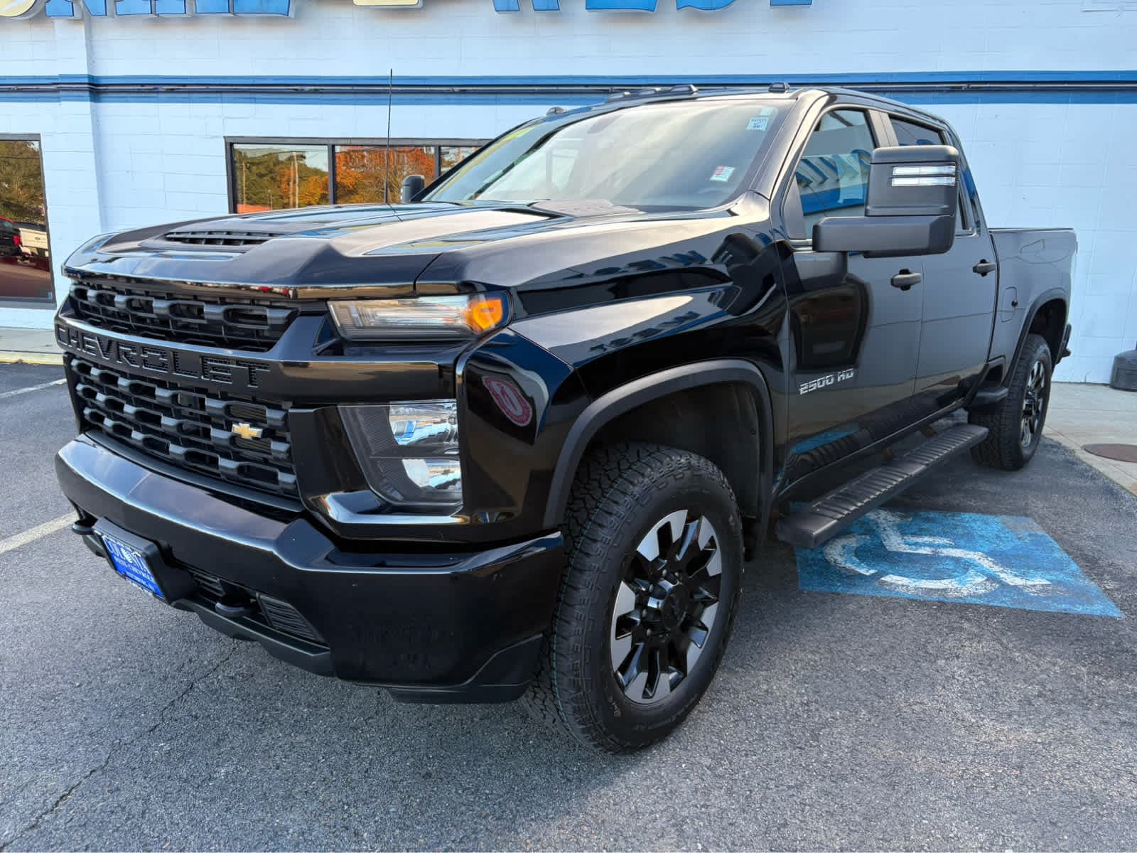 2020 Chevrolet Silverado 2500HD Custom — photo 1 of 5