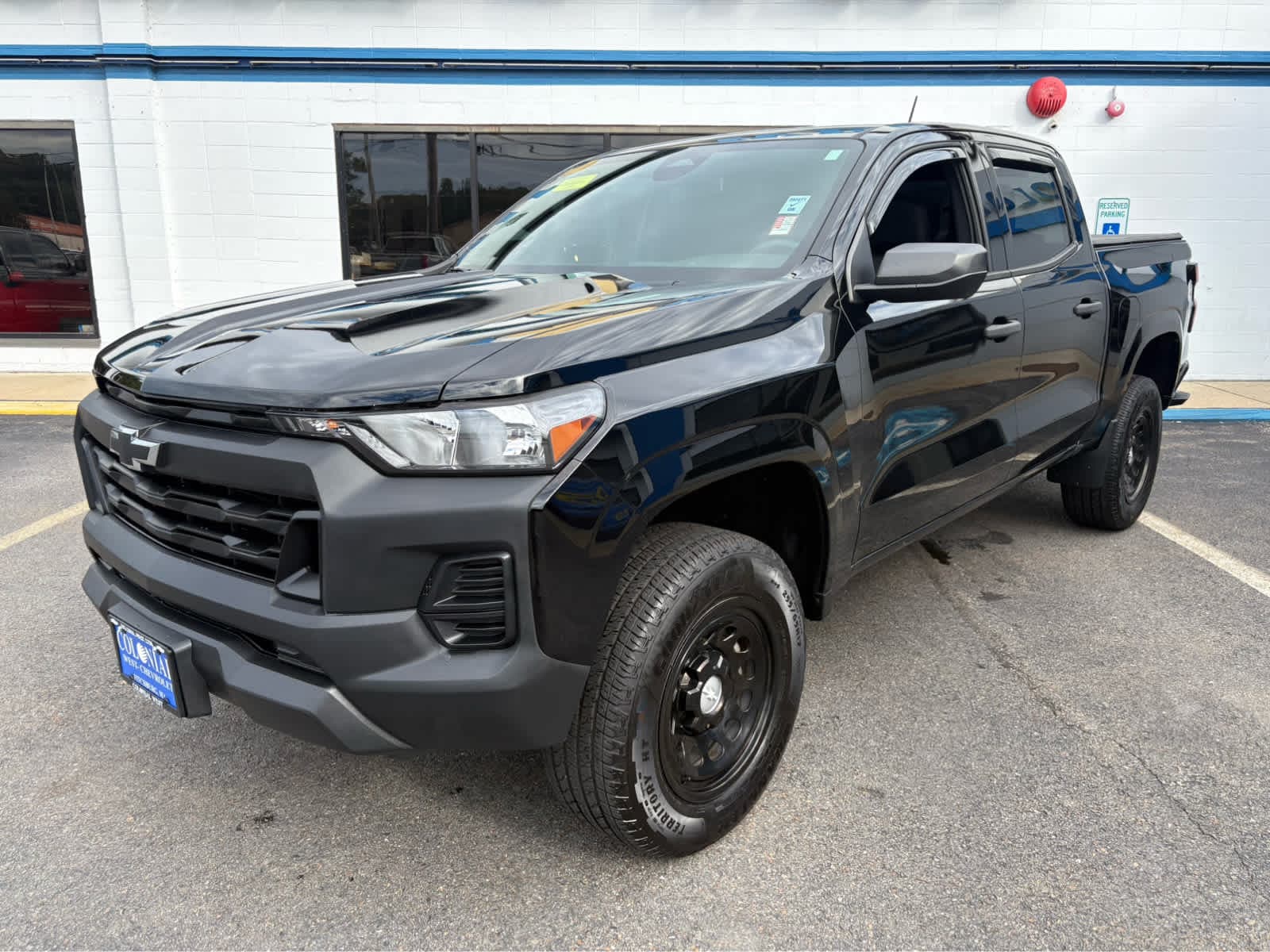 2023 Chevrolet Colorado 4WD Work Truck — photo 1 of 24