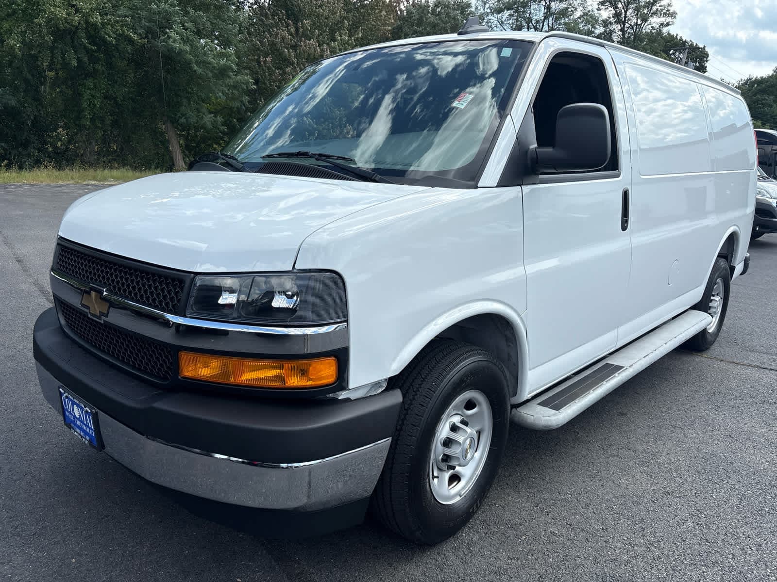 2025 Chevrolet Express Cargo Van Base — photo 1 of 21