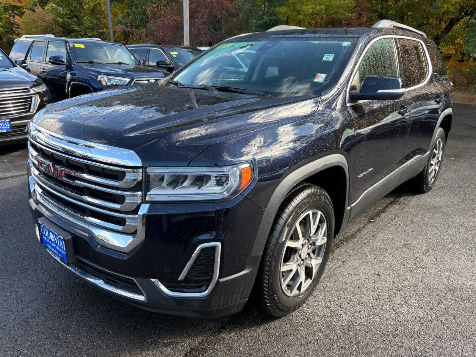 2021 GMC Acadia SLE — photo 1 of 5