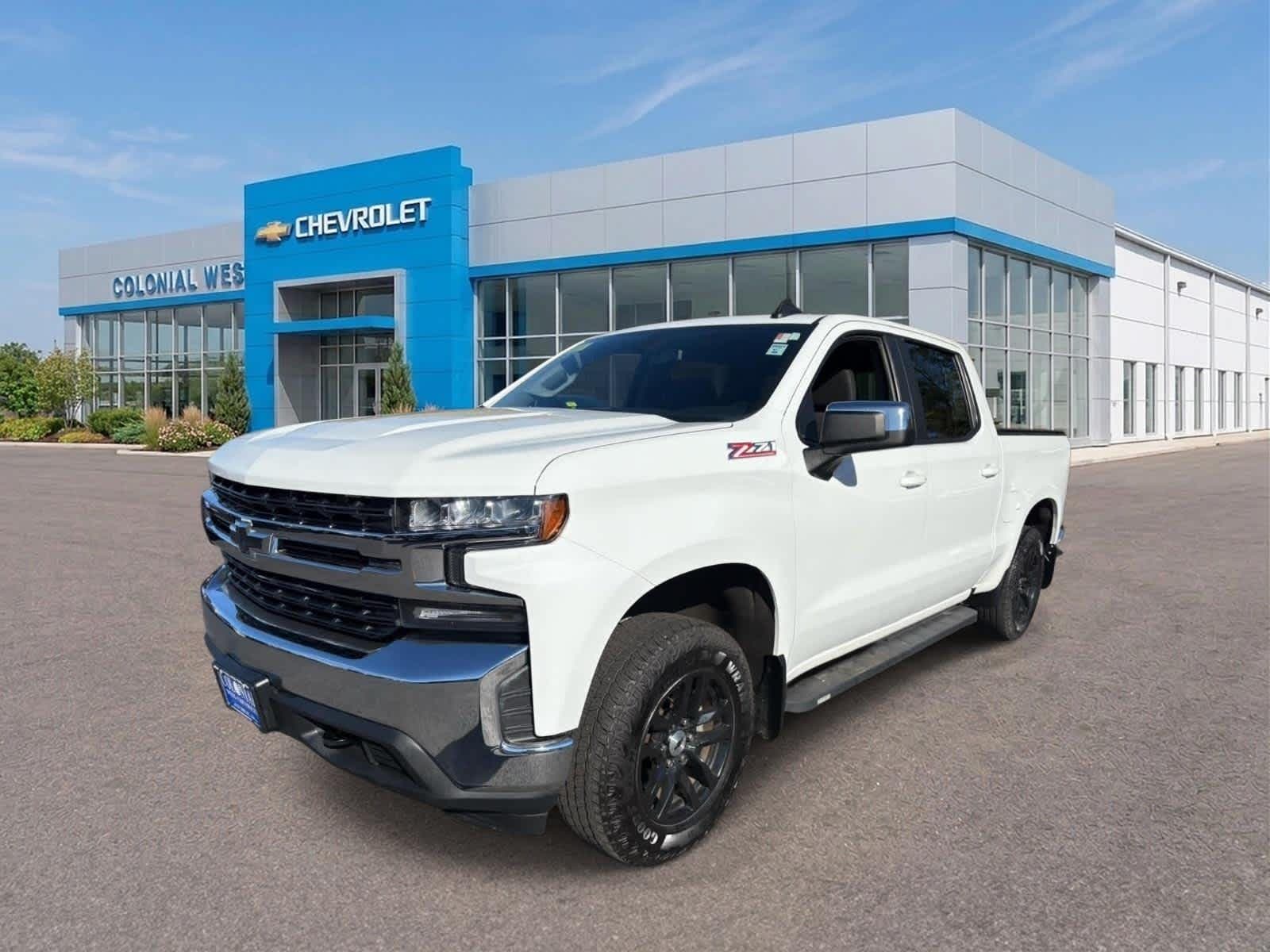2019 Chevrolet Silverado 1500 LT — photo 1 of 5