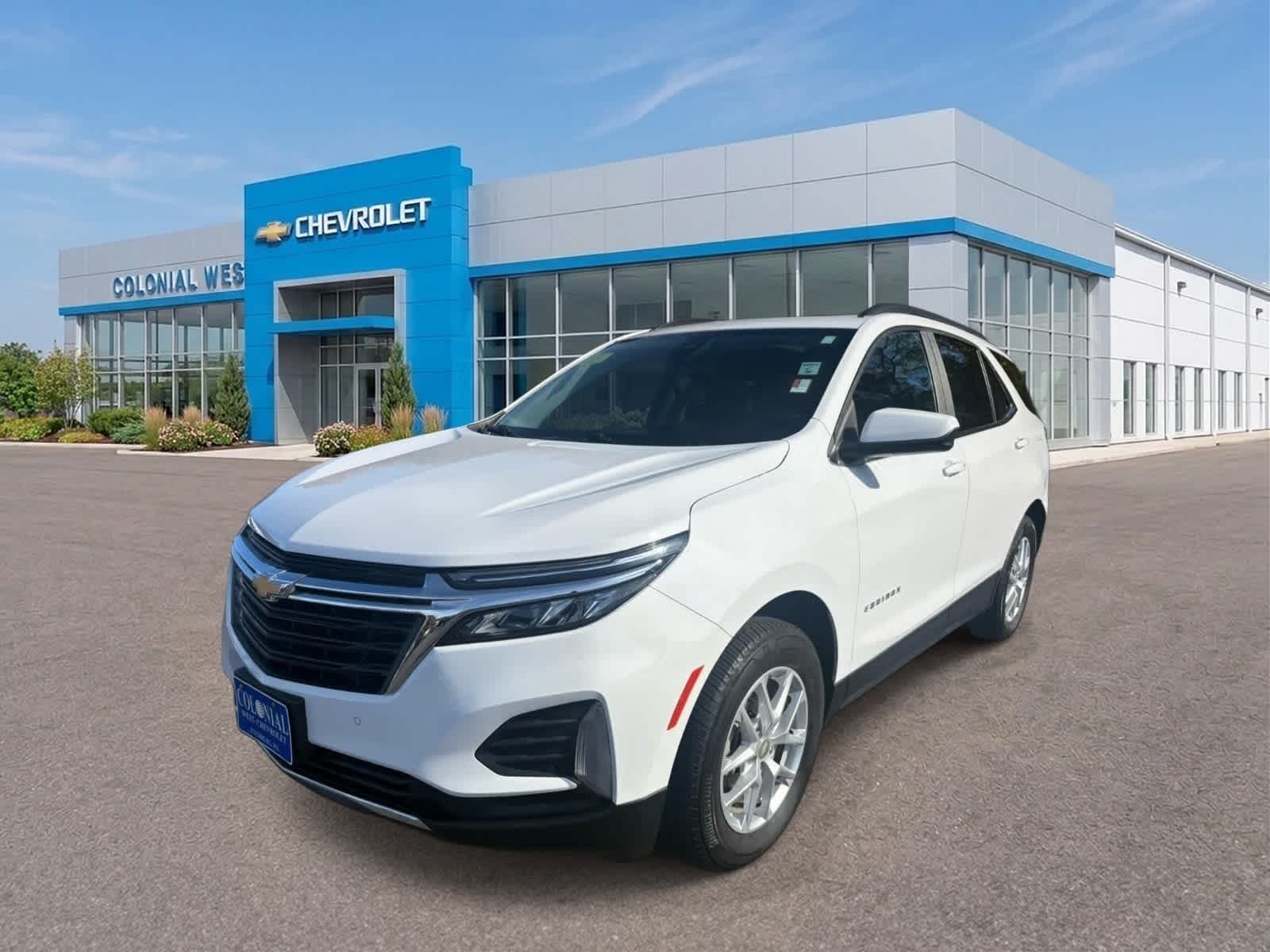 2024 Chevrolet Equinox LT — photo 1 of 5