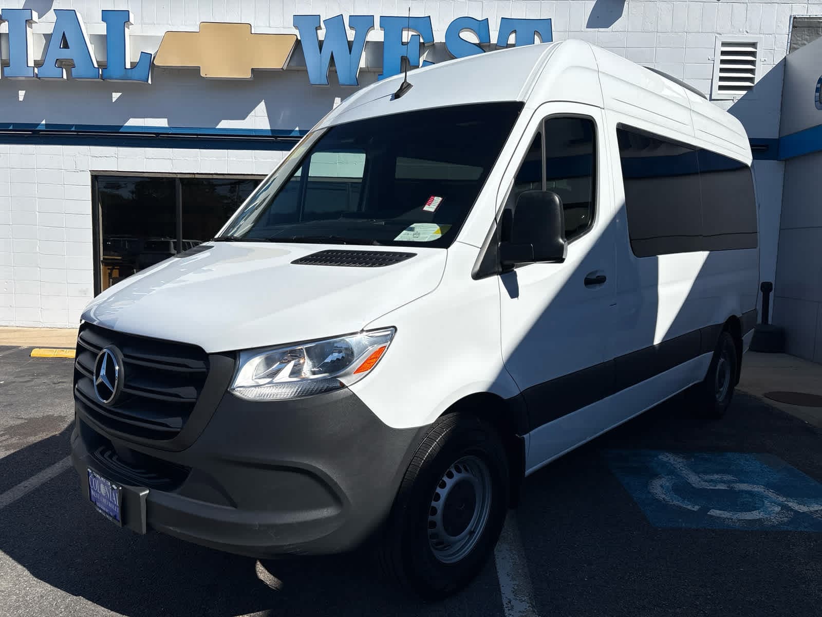 2024 Mercedes-Benz Sprinter Passenger Van Base — photo 1 of 21