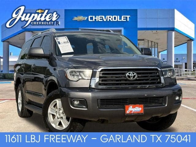 2019 Toyota Sequoia SR5 — photo 1 of 9