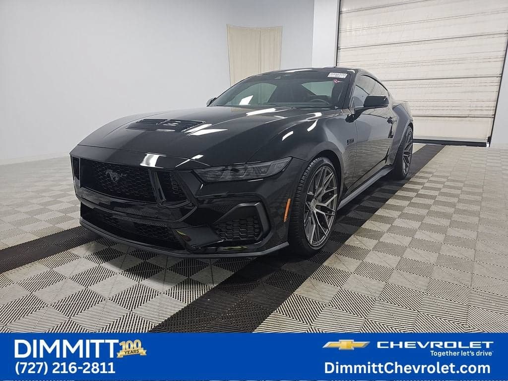 2025 Ford Mustang GT Premium — photo 1 of 3