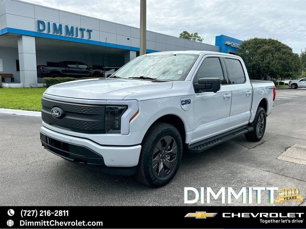 2025 Ford F-150 Lightning Flash — photo 1 of 29