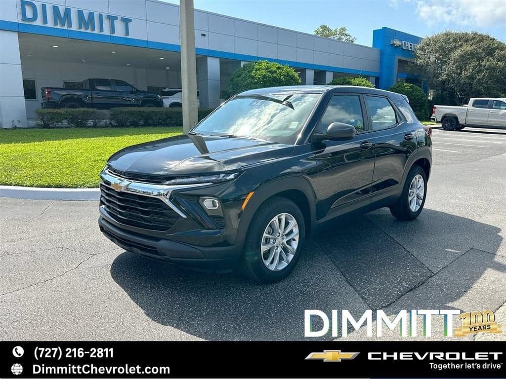 2024 Chevrolet Trailblazer LS — photo 1 of 44