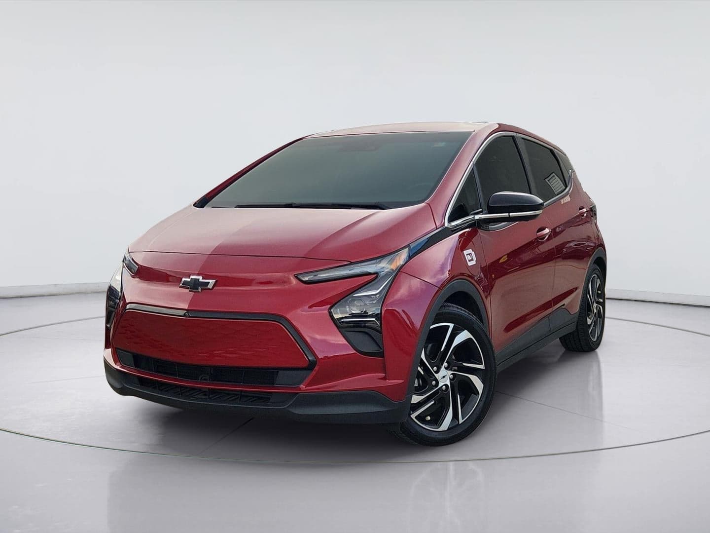 2023 Chevrolet Bolt EV 2LT — photo 1 of 43