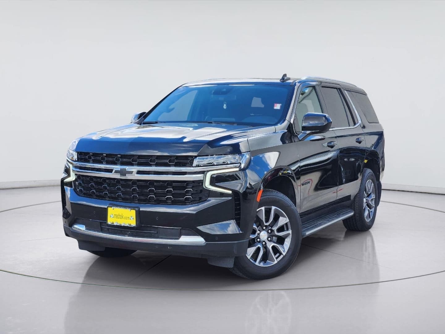2023 Chevrolet Tahoe LS — photo 1 of 45