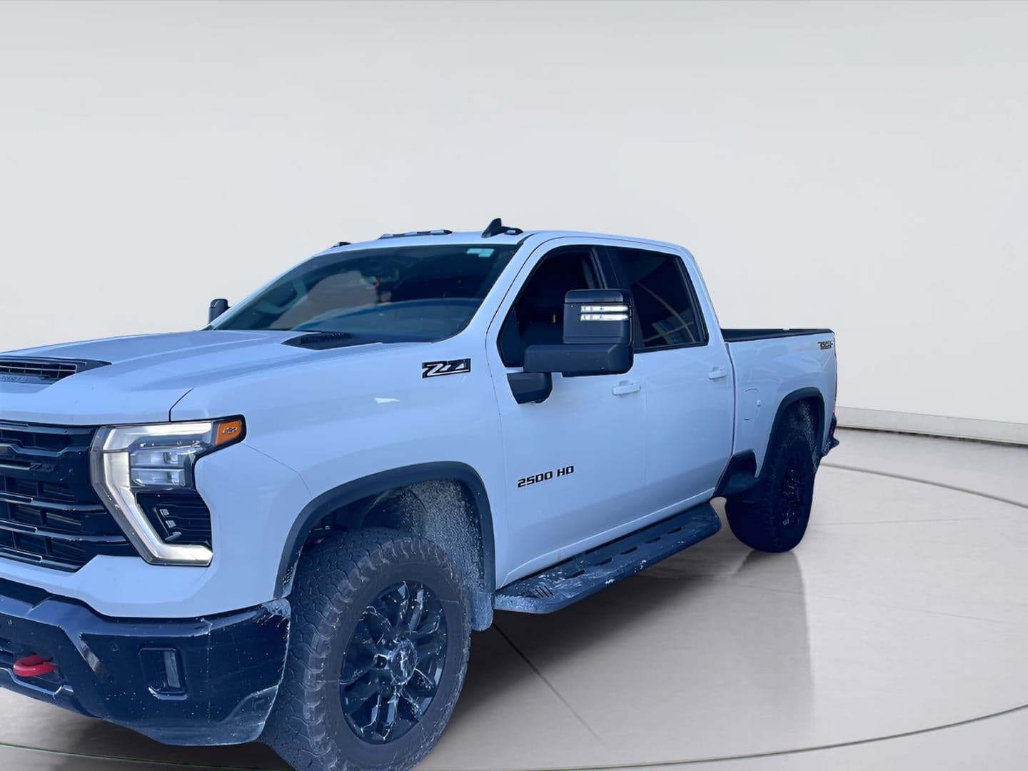 2025 Chevrolet Silverado 2500HD LT — photo 1 of 5