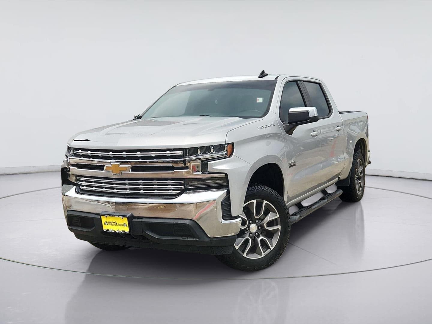 2020 Chevrolet Silverado 1500 LT — photo 1 of 43