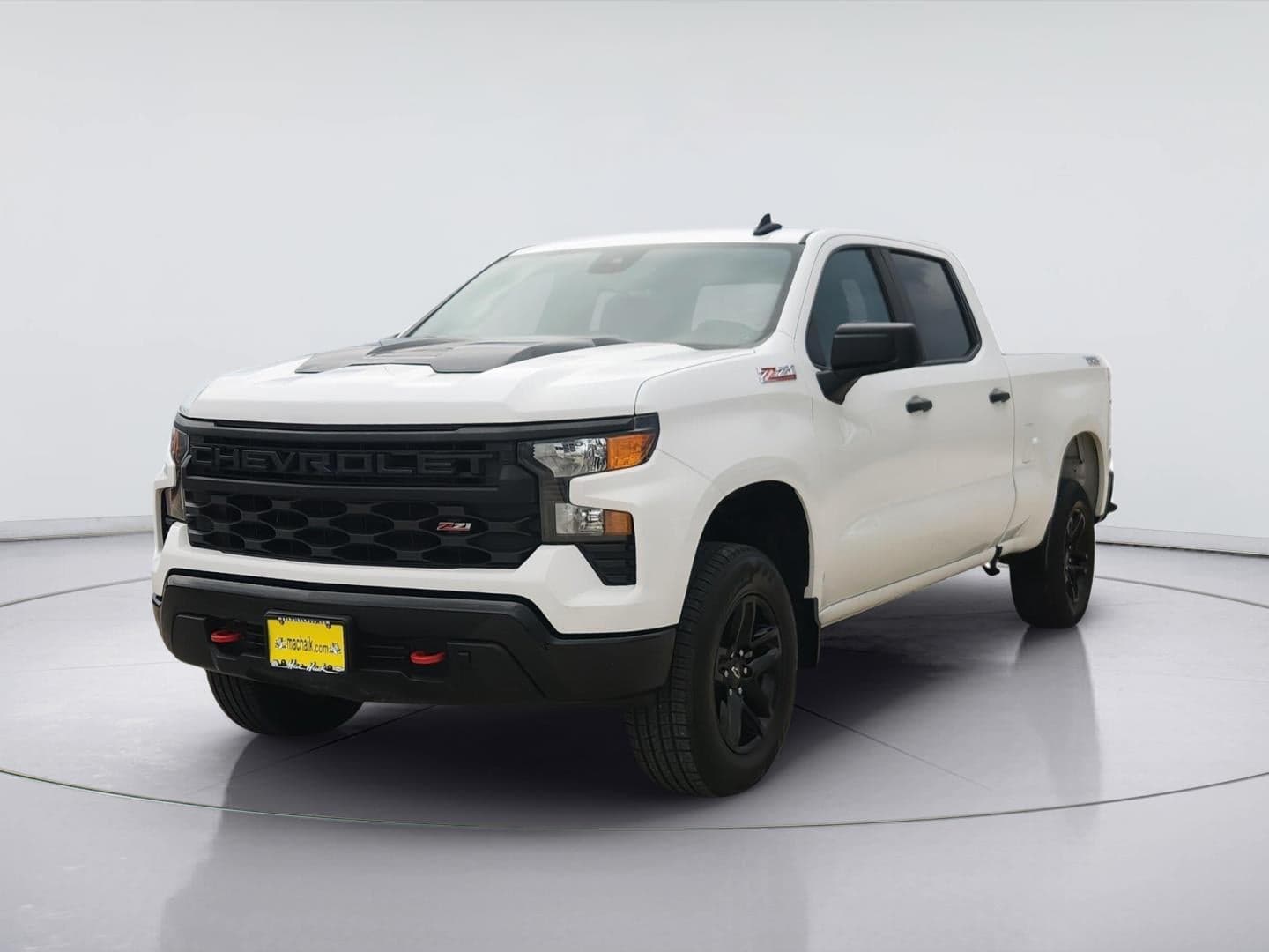 2023 Chevrolet Silverado 1500 Custom Trail Boss — photo 1 of 38