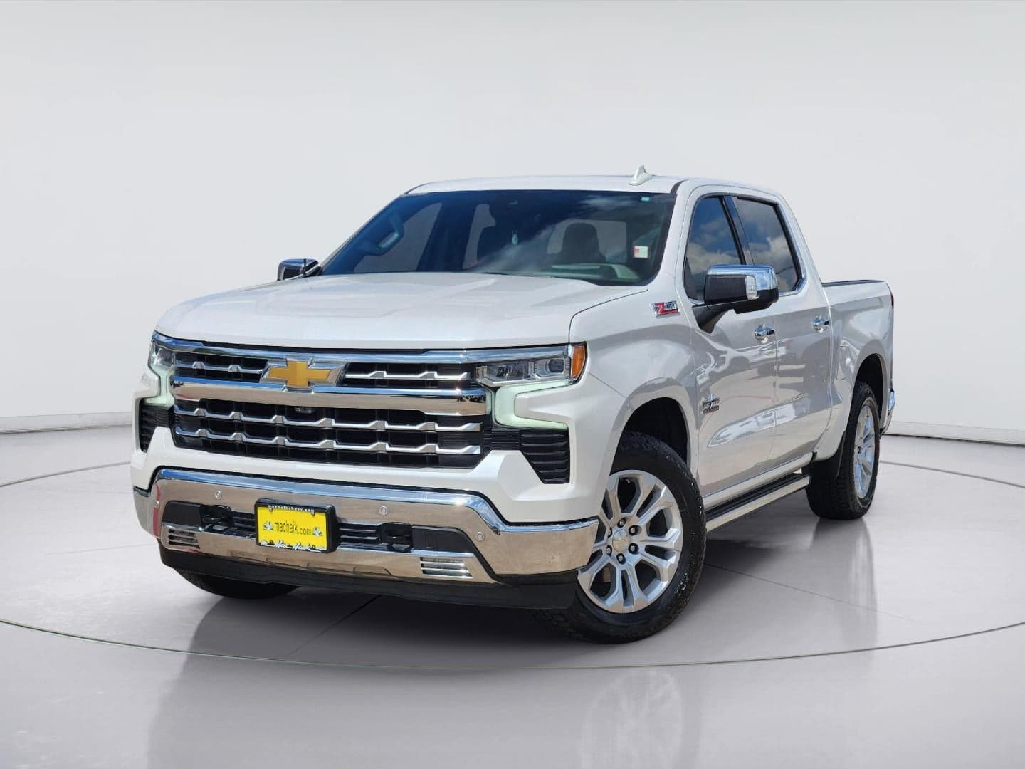 2022 Chevrolet Silverado 1500 LTZ — photo 1 of 44