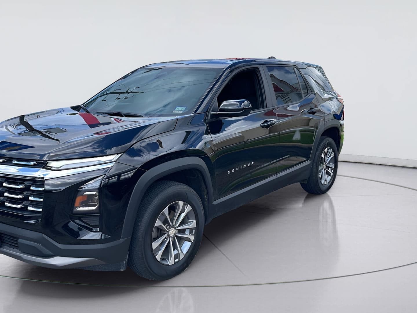 2026 Chevrolet Equinox FWD LT — photo 1 of 19