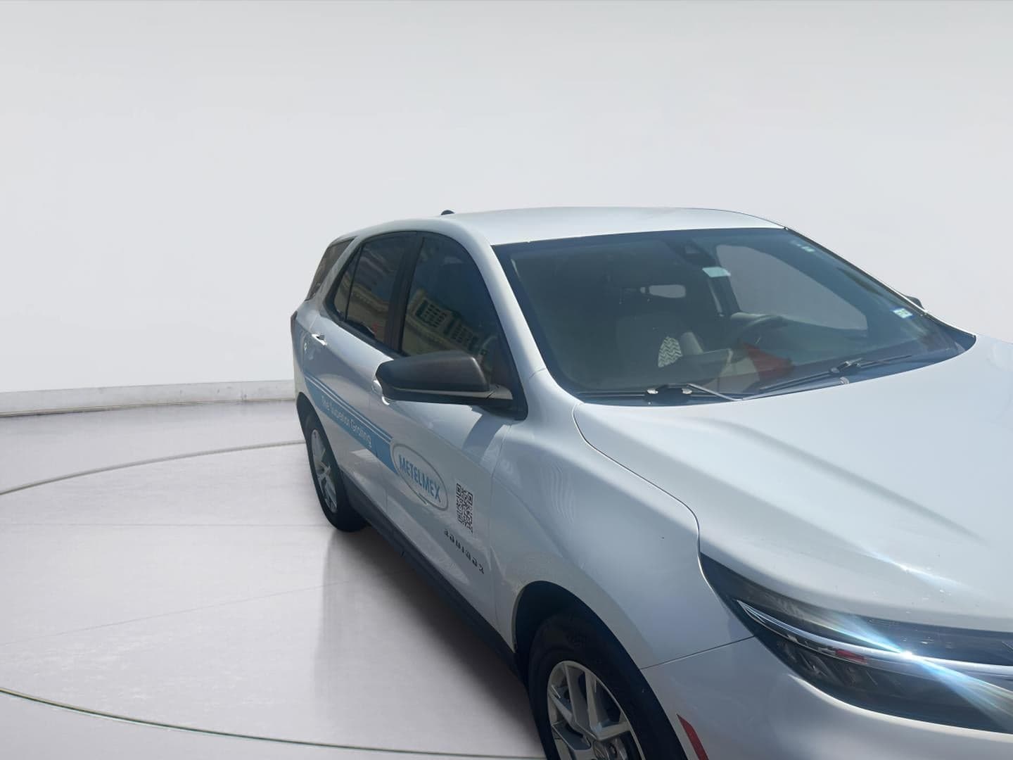 2022 Chevrolet Equinox LS — photo 1 of 5