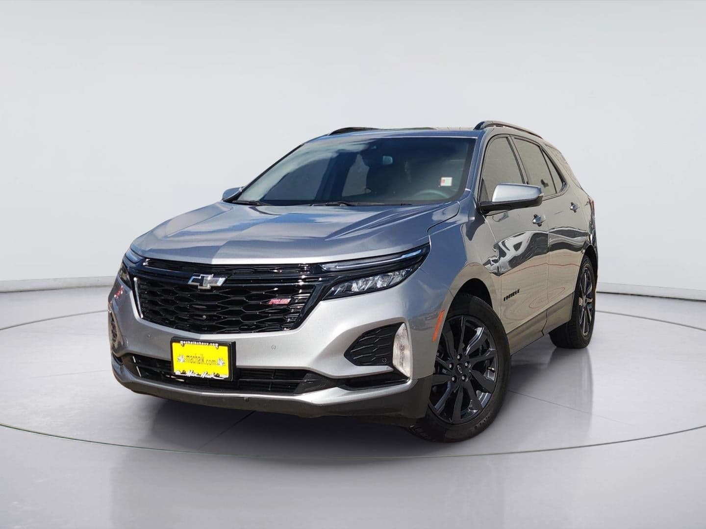 2024 Chevrolet Equinox RS — photo 1 of 43